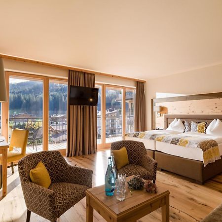 Hotel Zentral ****Superior Kirchberg in Tirol Exterior photo